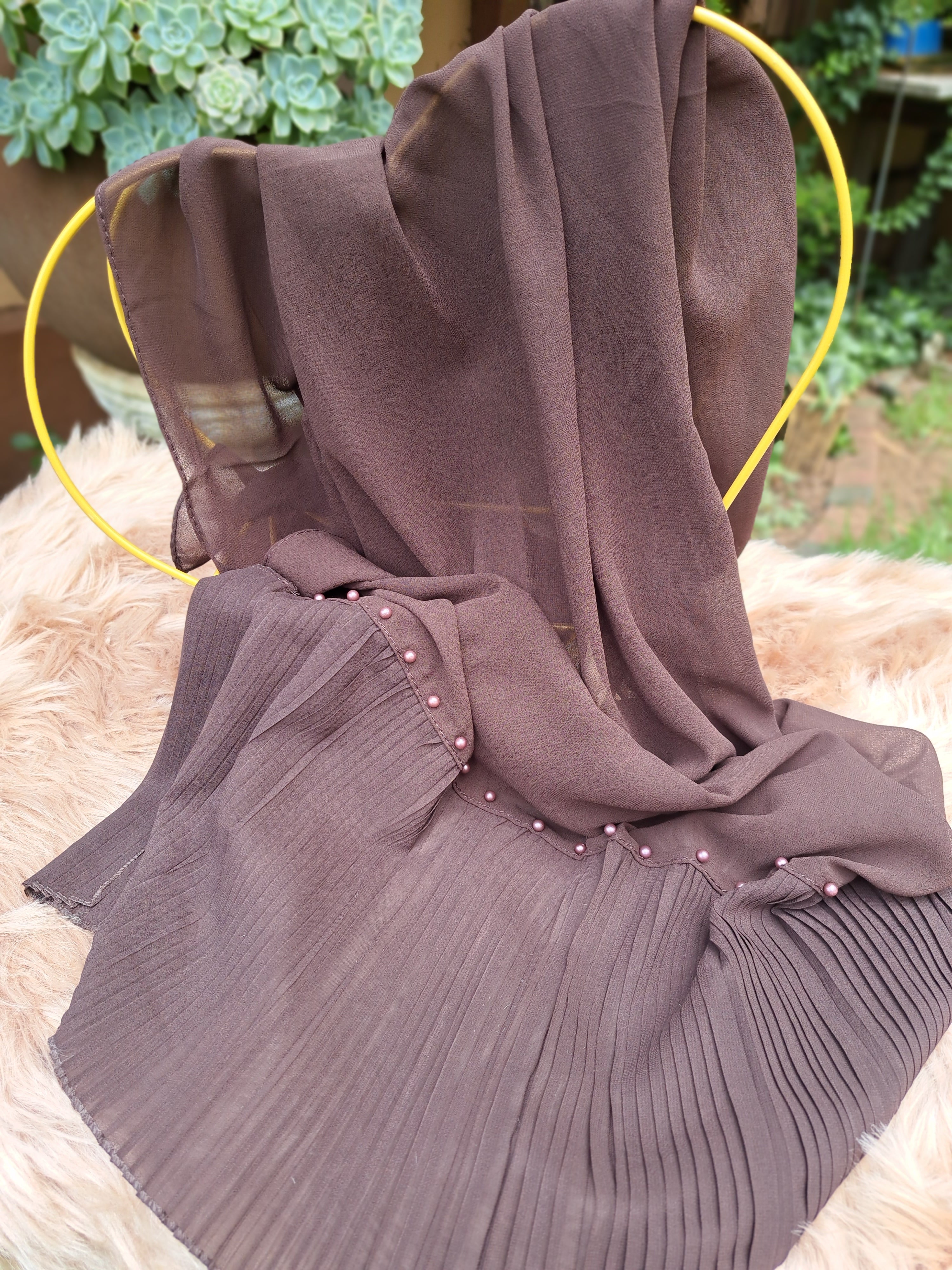 Half Pleated with Pearl's - Brown