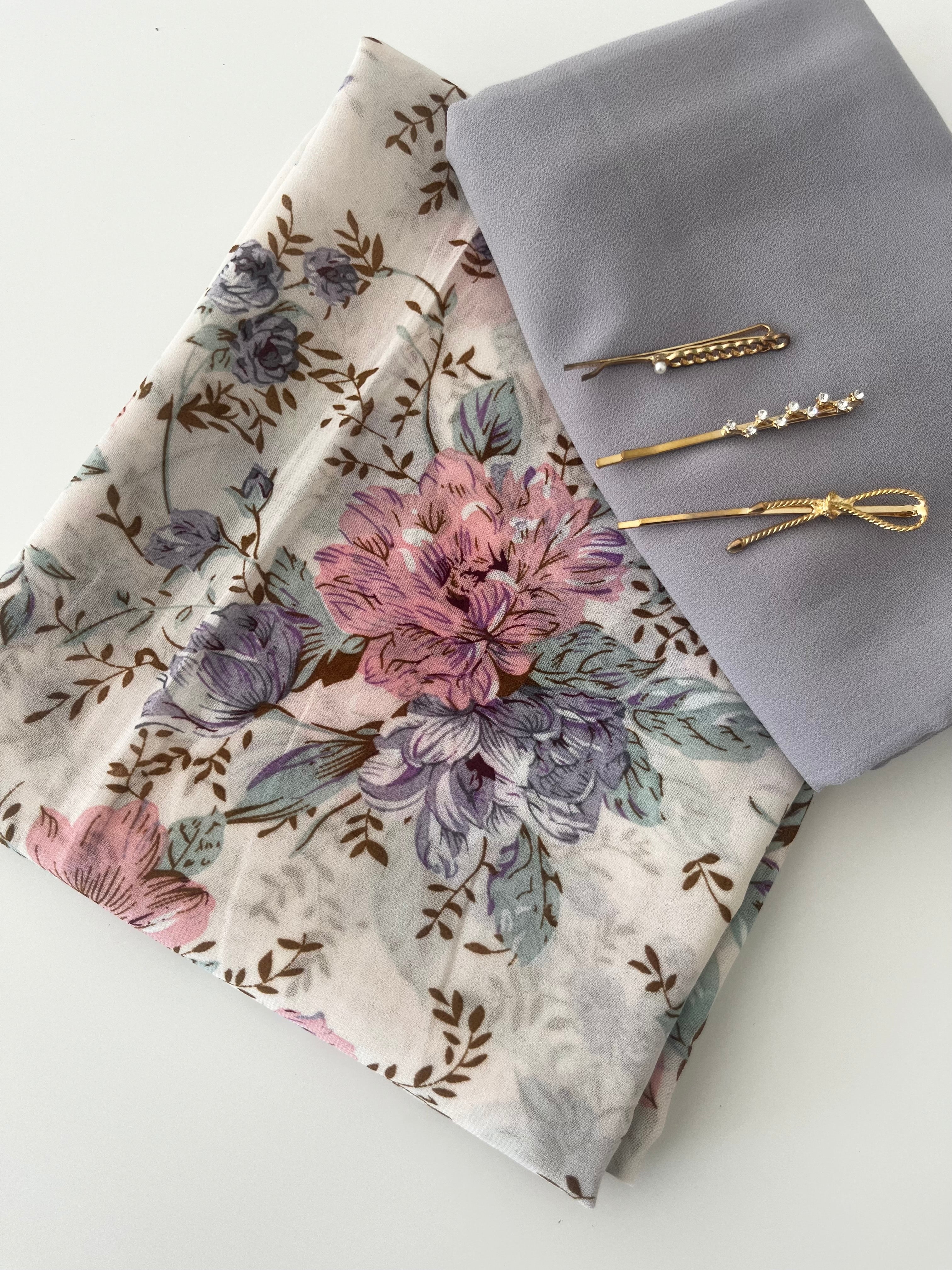 Floral Chiffon, Premium Chiffon with clips in an organza bag