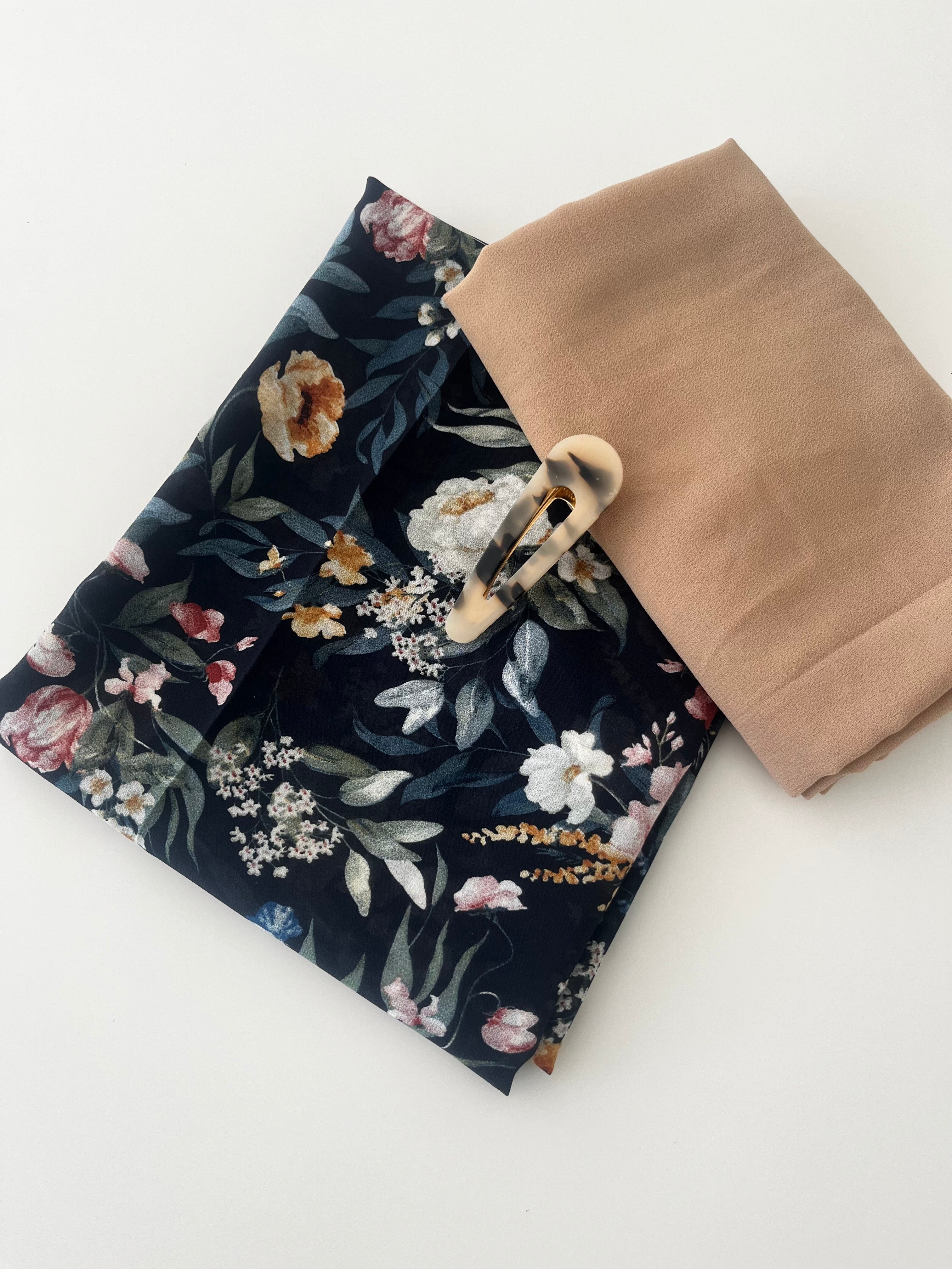 Floral Chiffon, Premium Chiffon with clips in an organza bag