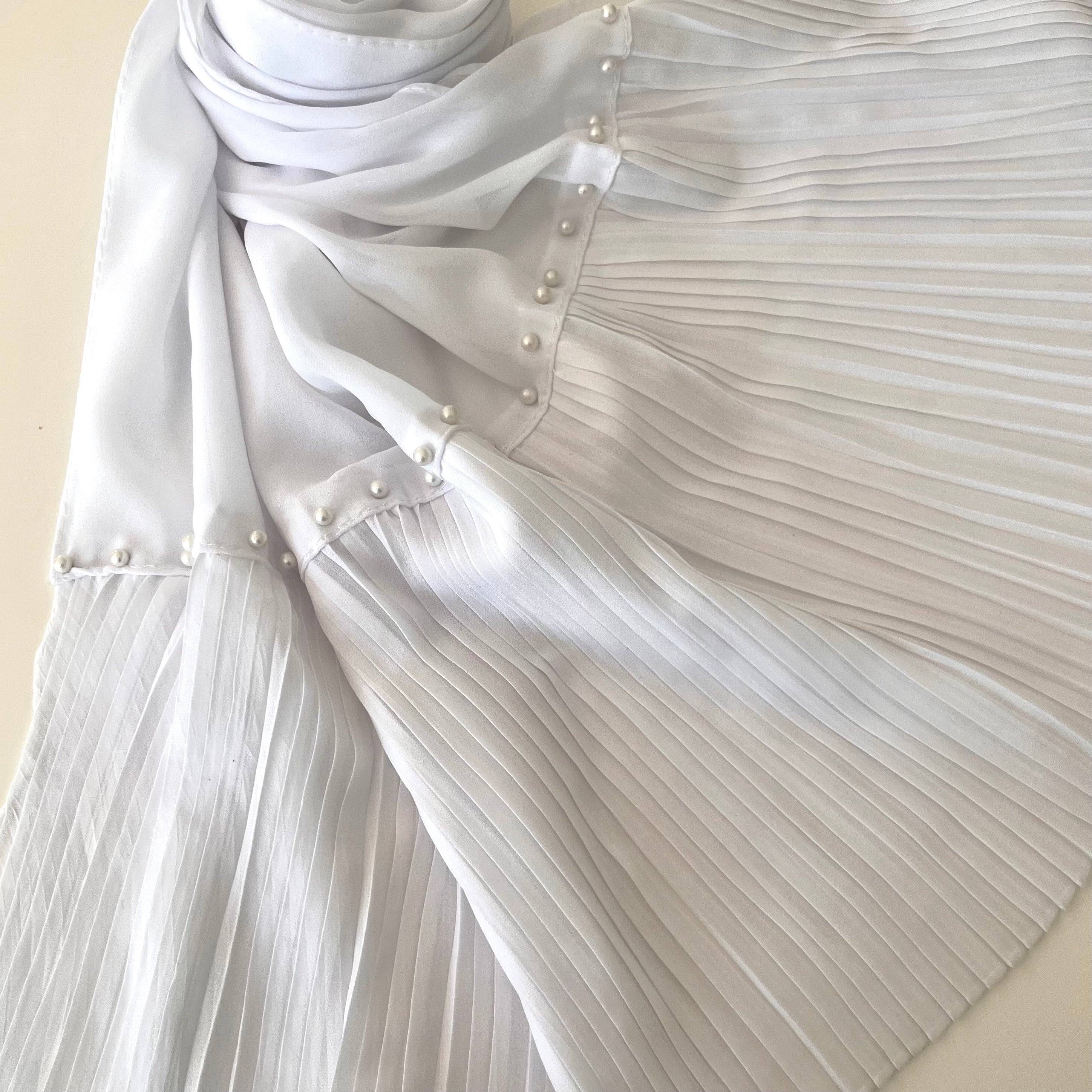 Chiffon with Half Pleats and pearls