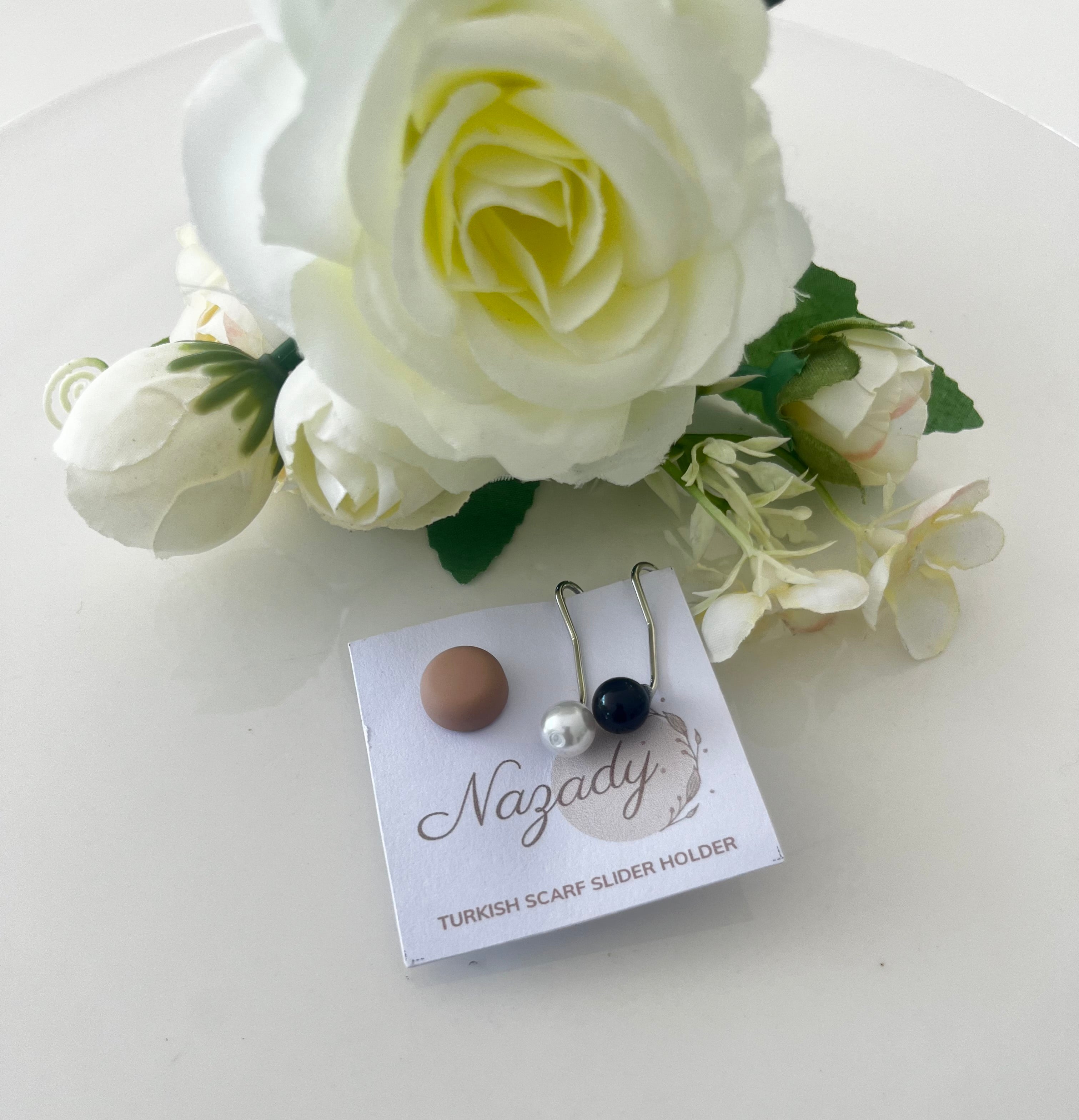 1 Hijabi Magnet with 2Turkish Pins