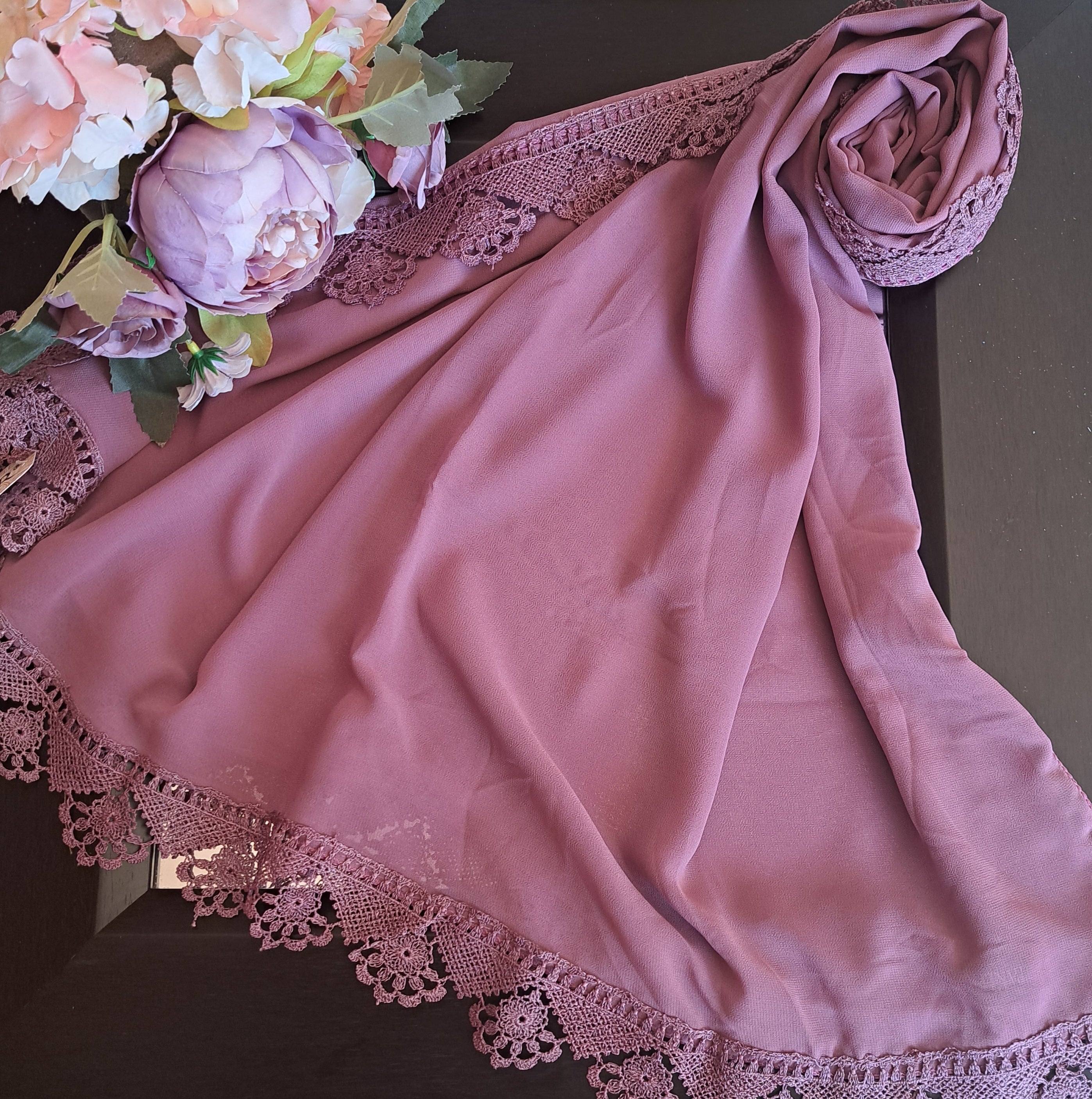 Turkish Chiffon Lace Edging - Rasberry